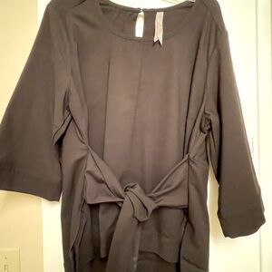 EUC Melissa McCarthy 7Seven tie front top. Tailored. 3/4 sleeves.1x. Black